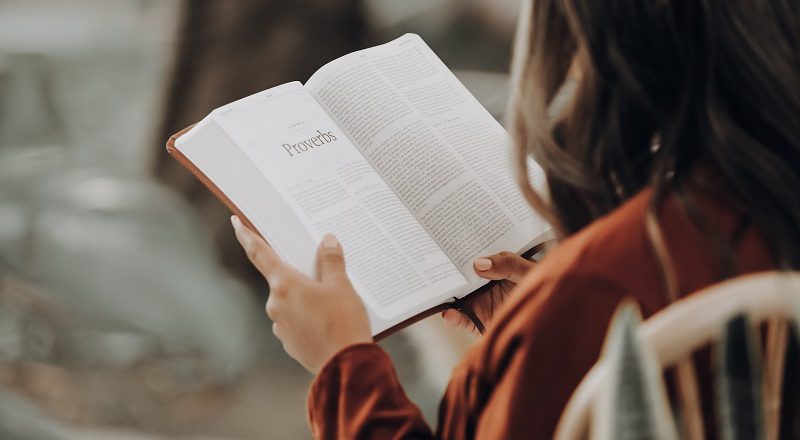 kitap okurken uyku gelmesi